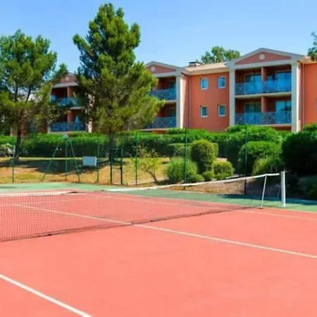 Pins Apartament *