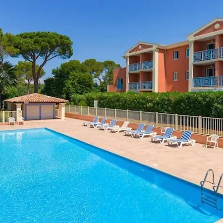Pins Apartament