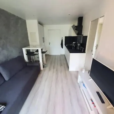 Apartament Pins